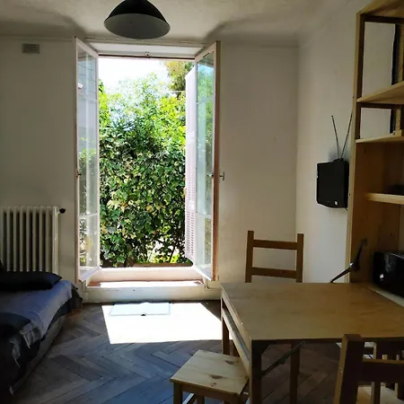 2 Pieces, Proche Plage, Commerces, Restaurants Appartement Roquebrune-Cap-Martin