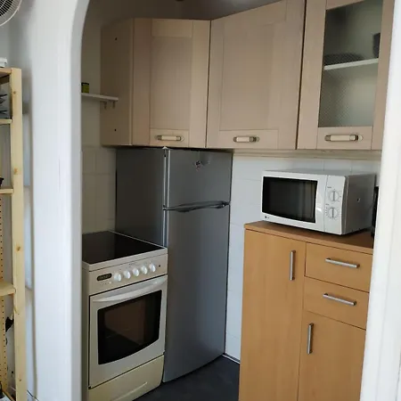 Appartement 2 Pieces, Proche Plage, Commerces, Restaurants